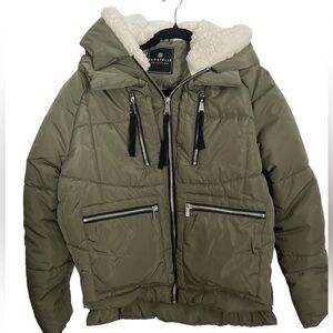 Bagatelle Womens Faux Fur Hooded Jacket NWT SIZE SMALL OLIVE GREEN